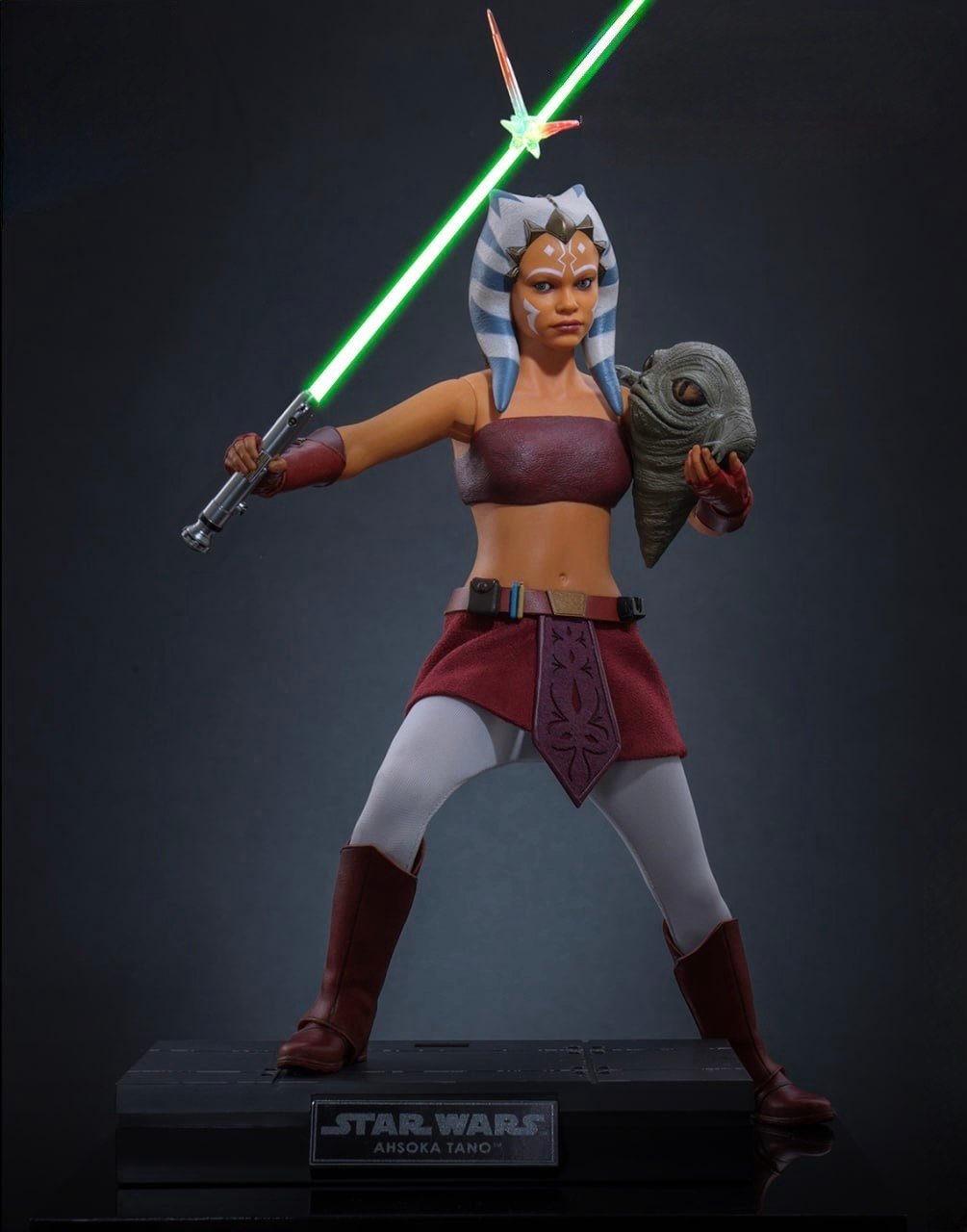 Hot Toys Ahsoka Tano Padawan