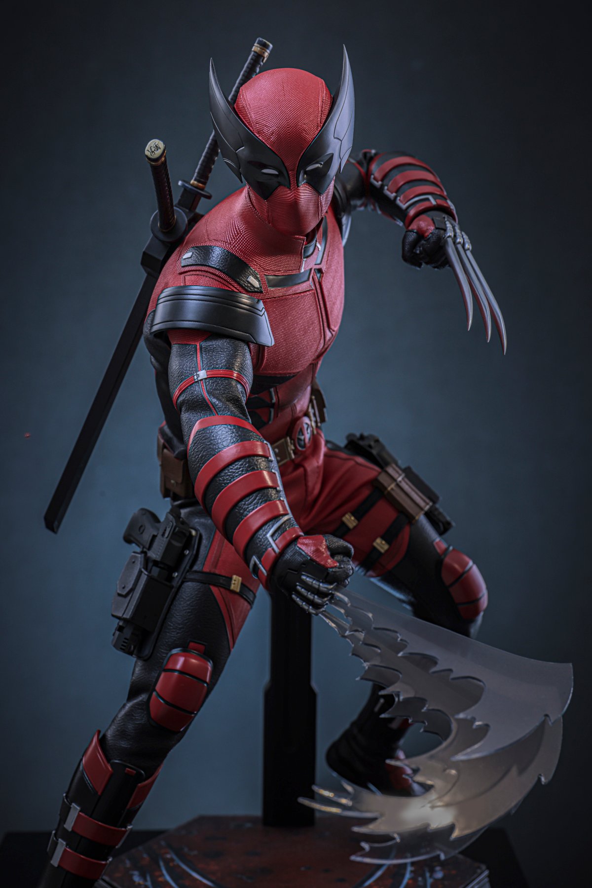 Hot Toys Wolverinepool 1/6人偶